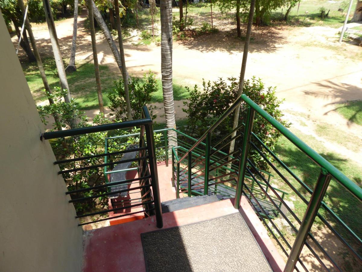 Riviera Resort Batticaloa Quarto foto